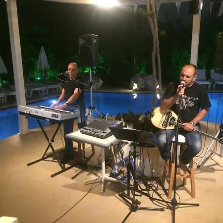 מלון Palm (adults Only) 2*